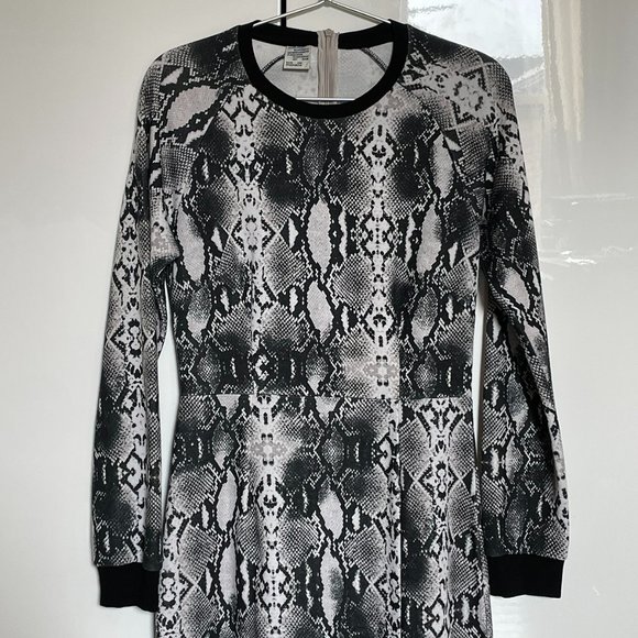 Baum und Pferdgarten Ethena Dress in Snake Print - Picture 3 of 6